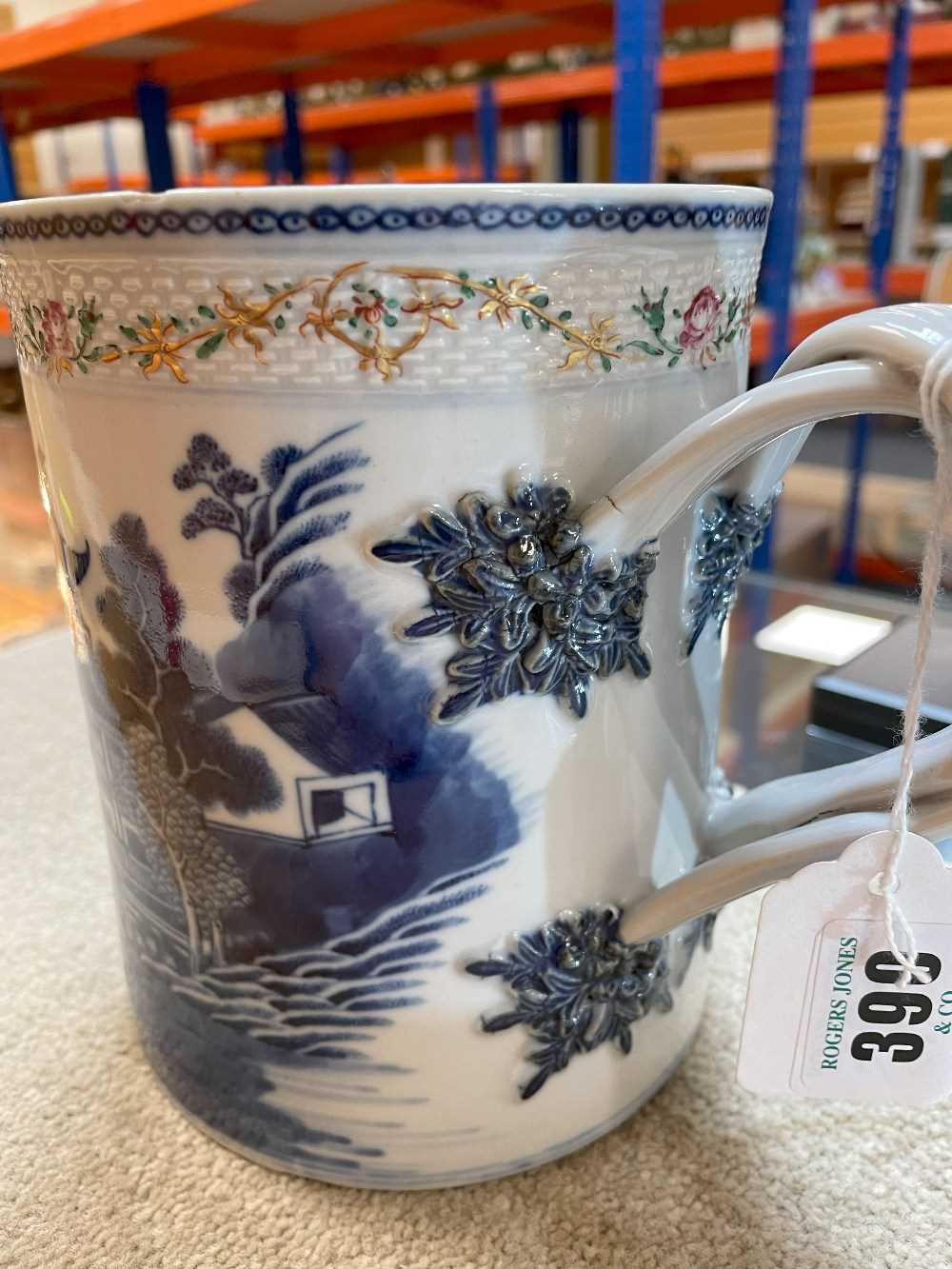 LARGE CHINESE EXPORT BLUE & WHITE TANKARD, Qianlong, painted with a river landscape with - Image 14 of 20