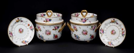 PAIR OF EARLY 19TH CENTURY PORCELAIN ICE-PAILS circa 1820, believed Staffordshire, Nantgarw style