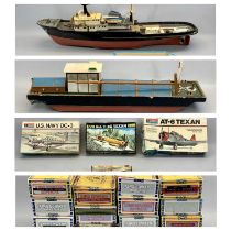 MIXED MODELS COLLECTIONS & QUANTITY OF EMPTY VINTAGE CIGAR BOXES, lot includes 2 x hand built