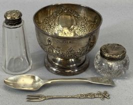 FIVE ITEMS OF ENGLISH & CONTINENTAL SILVER (4+1) lot comprises a small silver pedestal bowl,