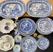 BLUE & WHITE WILLOW PATTERN DRESSER SET, 30 PIECES, Royal Copenhagen, Royal Albert, and other