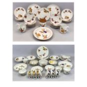 ROYAL WORCESTER EVESHAM OVEN TO TABLEWARE, APPROX. 50 PIECES Provenance: deceased estate,