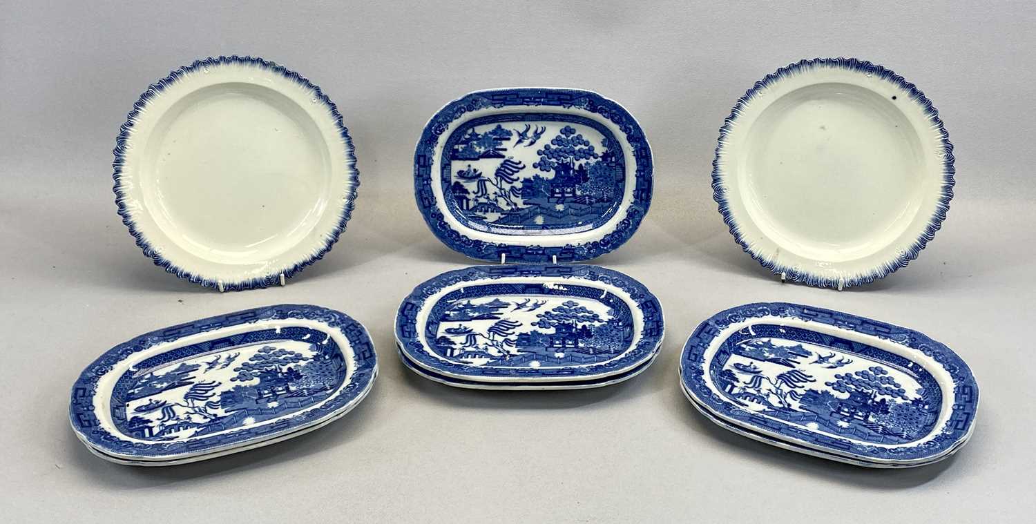 SEVEN VICTORIAN BLUE & WHITE WILLOW PATTERN TRANSFER DECORATED OVAL PLATES, 18 x 25cms, and - Image 3 of 3