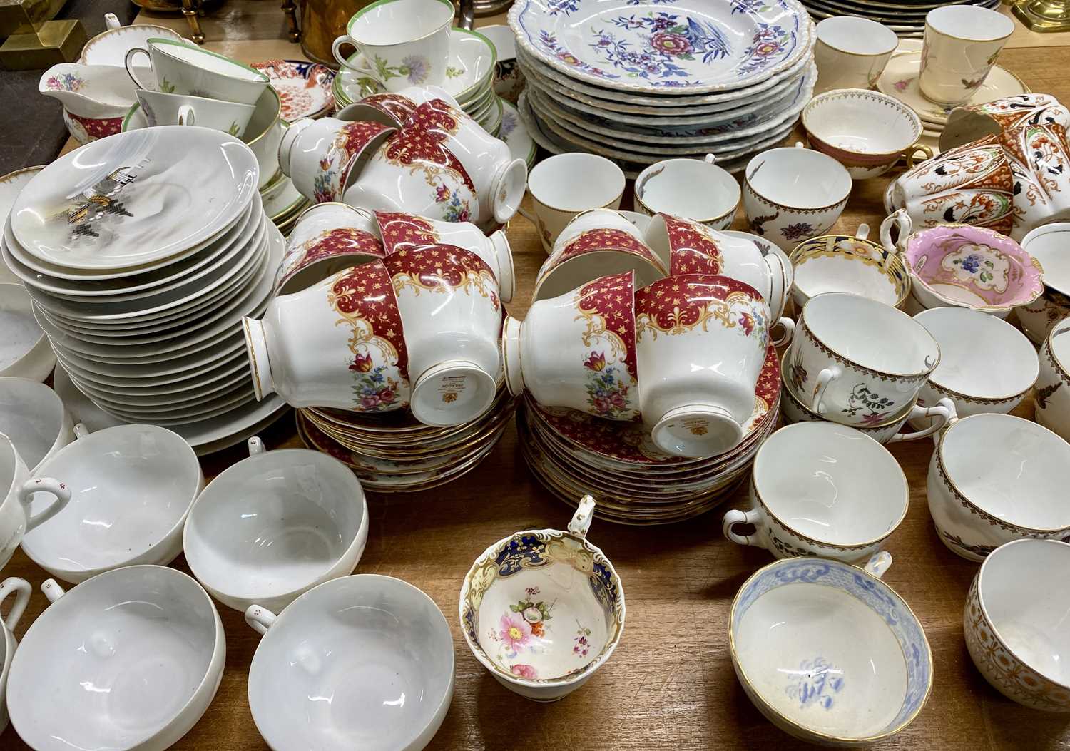 LARGE QUANTITY OF TABLEWARE, including Royal Doulton 'Glamis Thistle' pattern tea service, Ridgway - Image 2 of 2