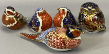 FIVE ROYAL CROWN DERBY BIRD PAPERWEIGHTS, Sinclair's signature limited edition 'Little Owl', gold
