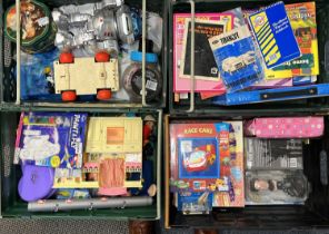 LARGE QUANTITY OF COLLECTABLES, TOYS, GAMES & OTHER ITEMS (in 8 boxes / crates) Provenance:
