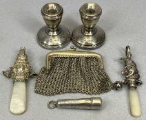 FIVE NOVELTY SILVER ITEMS & A PLATED CHAINMAIL COCKTAIL PURSE, the silver comprises a chase