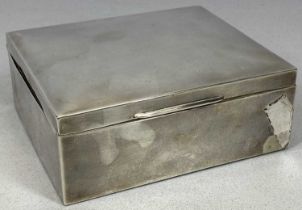 SILVER CIGARETTE BOX 5.5cms H, 15.5cms W, 13cms D Provenance: private collection Conwy