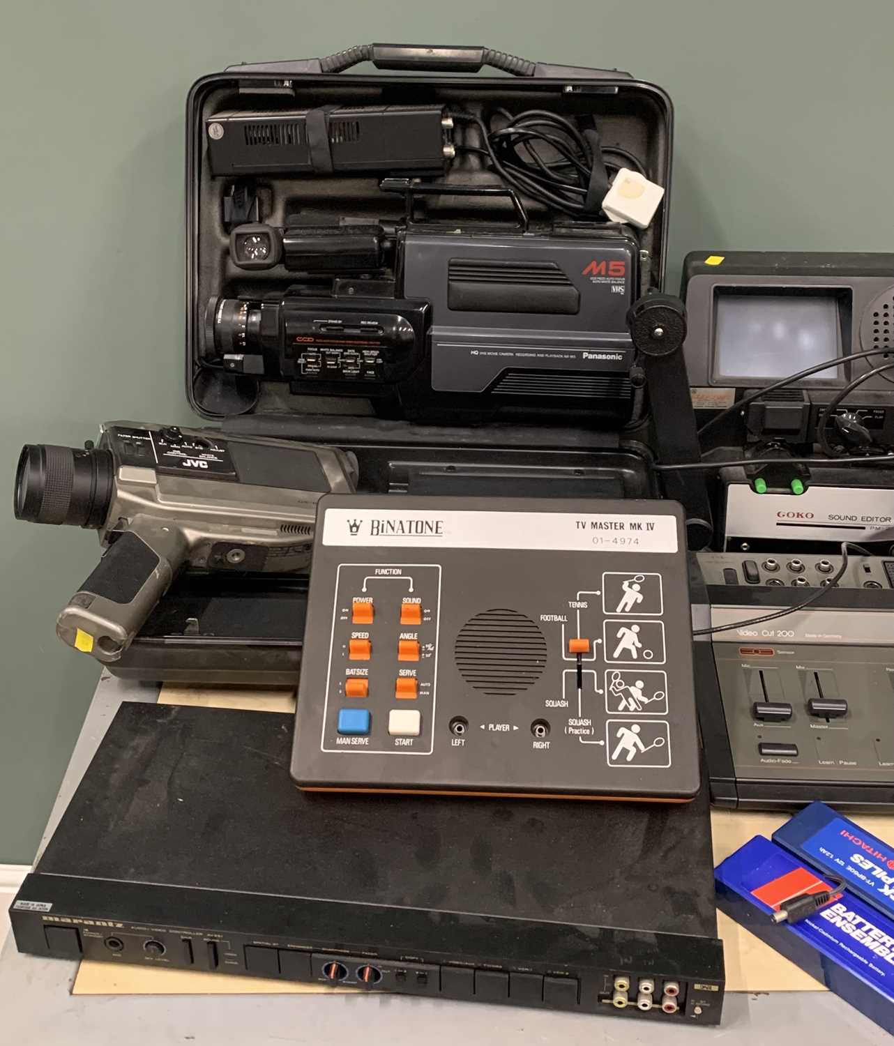 MIXED VISUAL & OTHER ENTERTAINMENT EQUIPMENT, to include a Panasonic M5 VHS movie camera in carry - Image 2 of 4