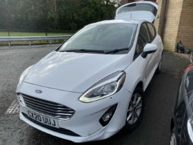 FORD FIESTA 1.0 ECOBOOST ZETEC FIVE DOOR CAR - registration number CX20 UUJ, petrol, white 998cc,