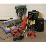 TOOLS: WORKSHOP-TYPE ITEMS to include NU tool, pillar drill, vices, bench top grinder and scroll saw