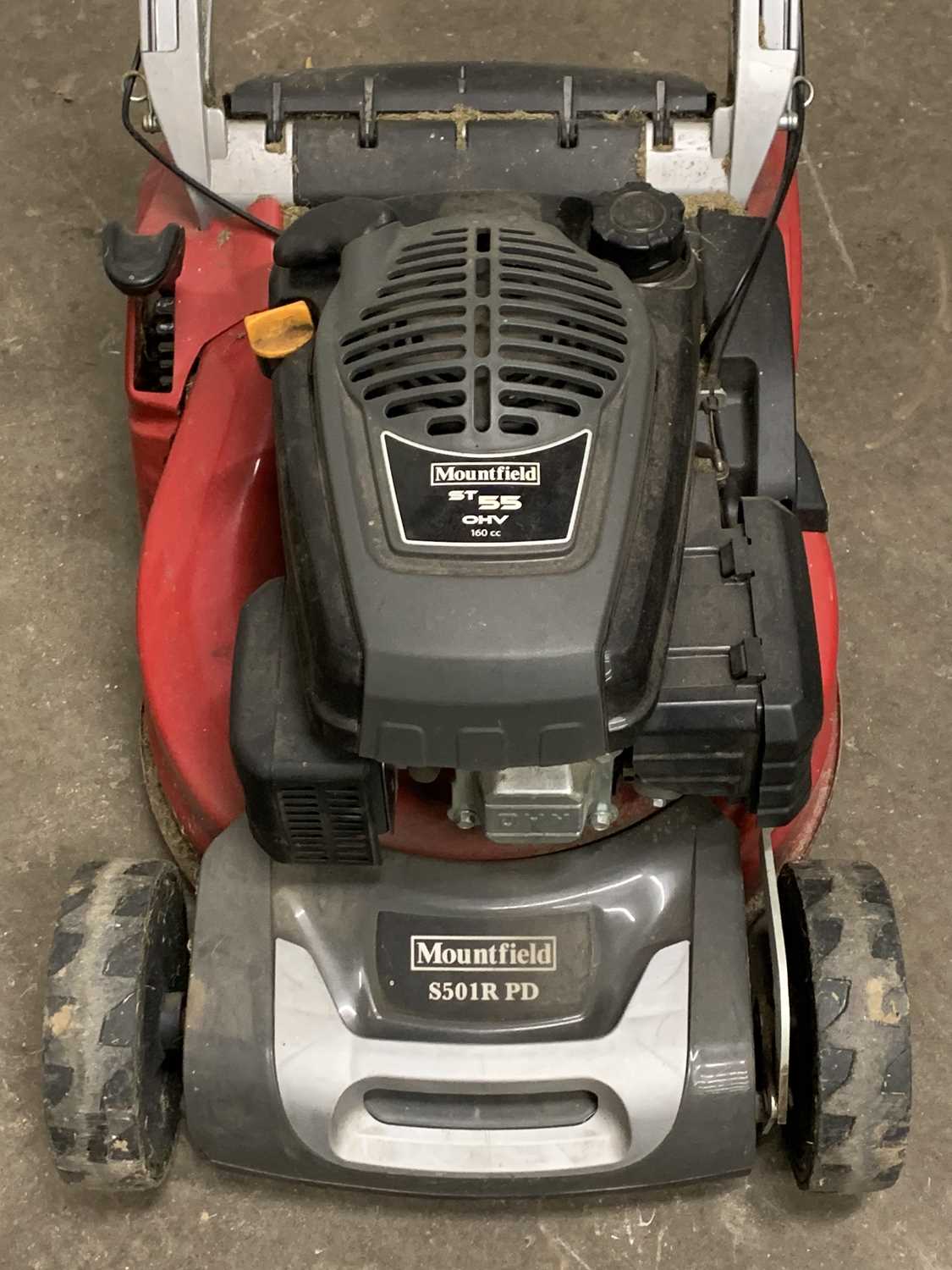 PETROL LAWN MOWER: MOUNTFIELD S501R PD Provenance: deceased estate Conwy - Image 2 of 3