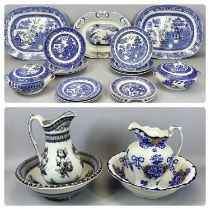 VICTORIAN & LATER POTTERY GROUP, comprising 2 x wash jug and bowl sets, along with a quantity of