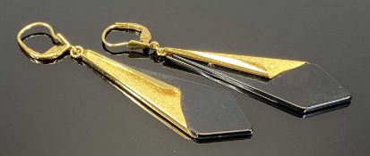 PAIR OF YELLOW METAL & BLACK LACQUER PENDANT EARRINGS of geometric triangular form, marked '750',