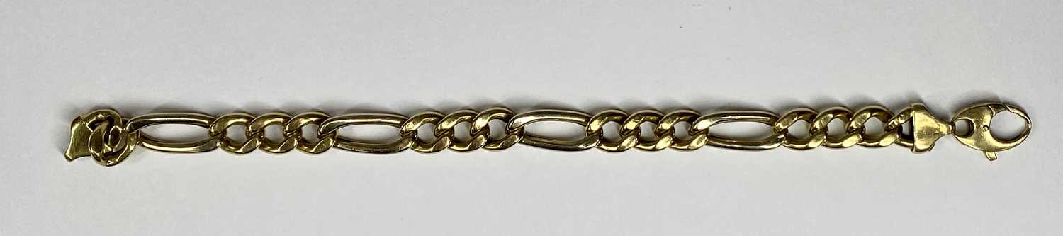 HEAVY YELLOW METAL FIGARO LINK BRACELET with lobster clasp, 21cms L, 20.4g Provenance: deceased