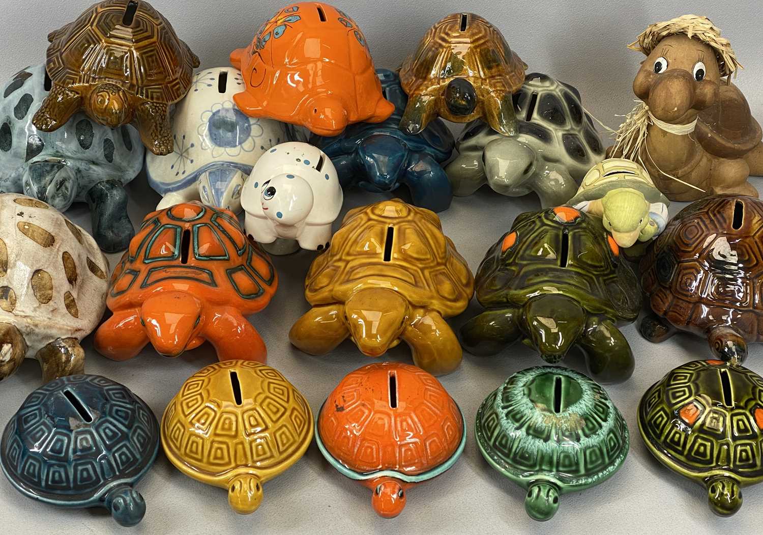 POTTERY TORTOISE MONEY BOX COLLECTION, 20 ITEMS, including a large Rye pottery example, 11.5cms H,