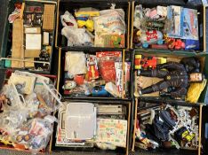 LARGE QUANTITY OF COLLECTABLES, TOYS, GAMES & OTHER ITEMS (in 8 boxes / crates) Provenance: