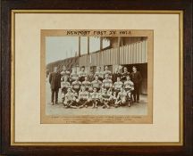 A PERIOD OAK FRAMED BLACK & WHITE PHOTOGRAPH OF THE NEWPORT XV 1907-1908 Titled above and with