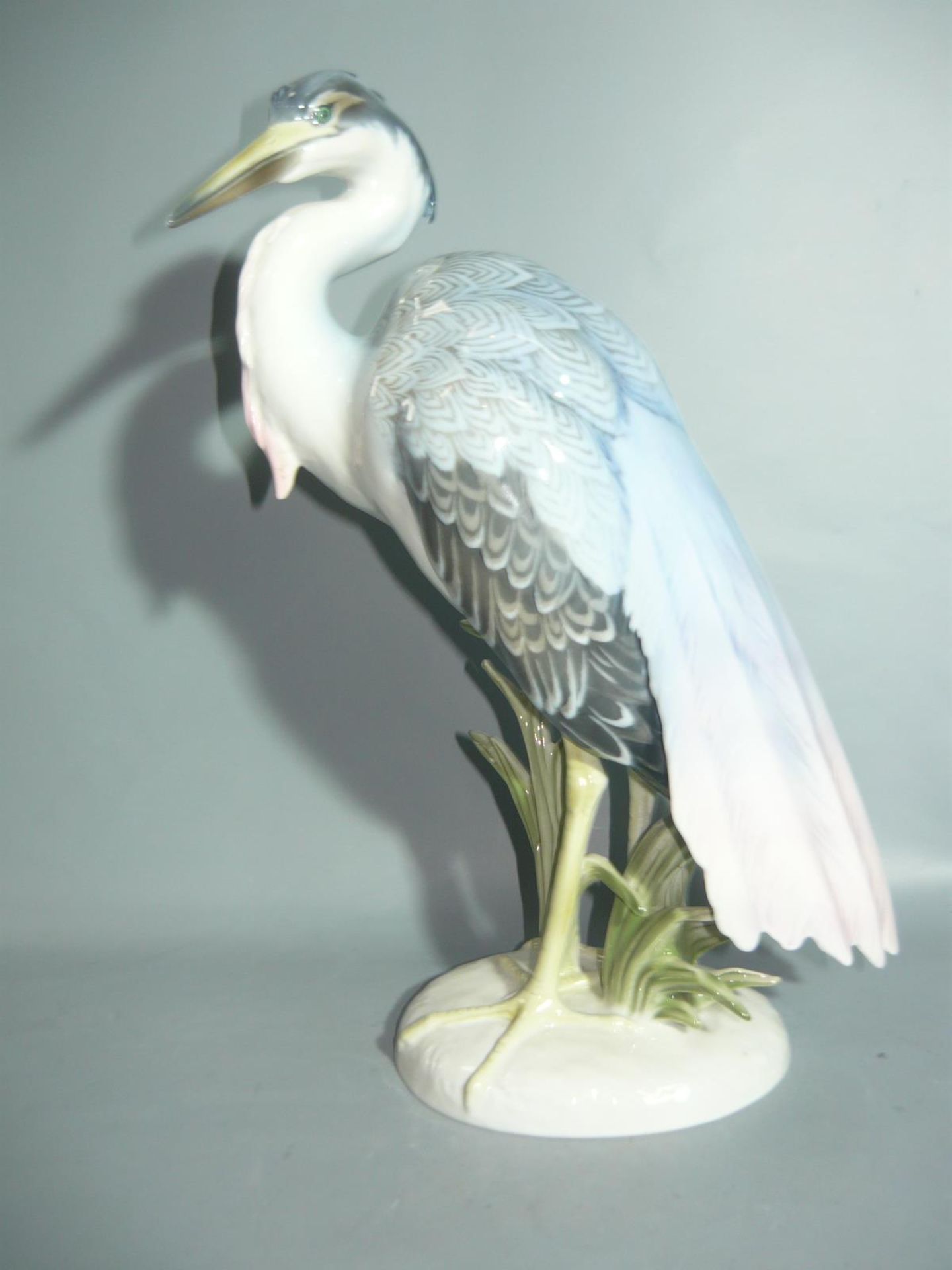 Rosenthal. Großer Reiher. Erste Wahl. H. 32cm. //English: Rosenthal Heron. First choice.