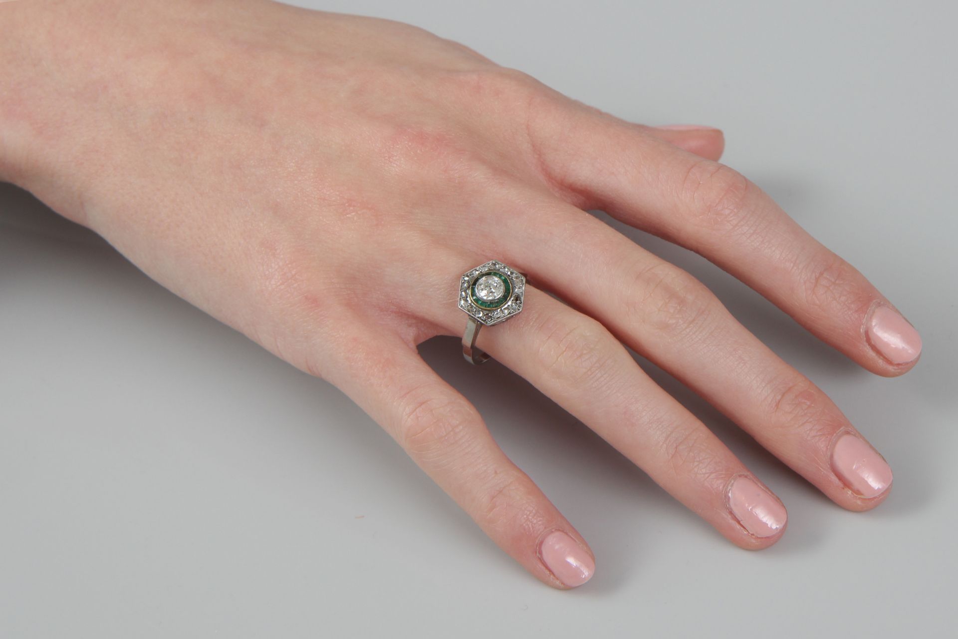 Art Deco Ring mit Smaragd - Image 4 of 4