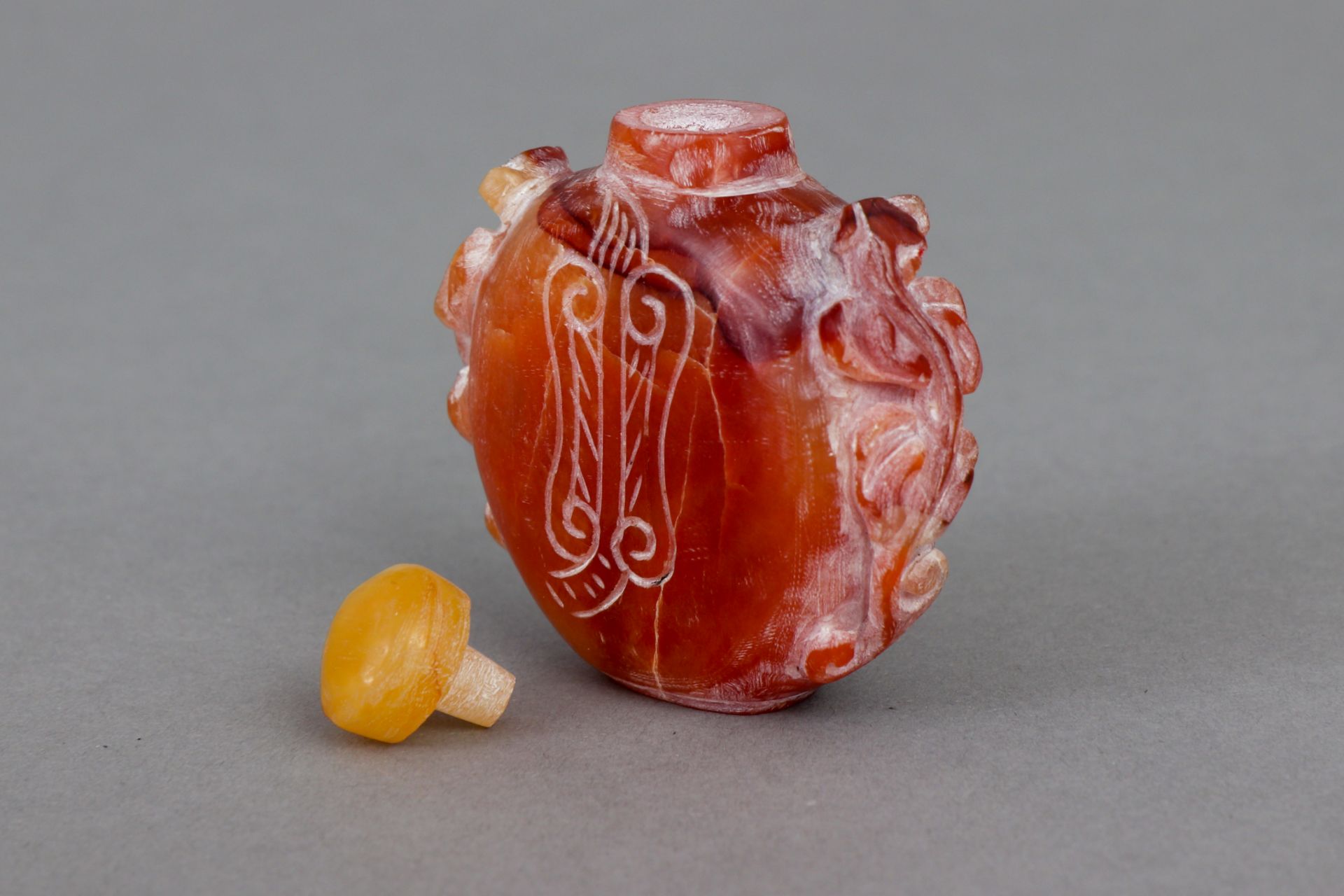 Chinesische Snuffbottle aus rot-brauner Jade - Image 2 of 3