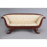 Salon-Sofa des Biedermeier