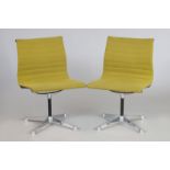 Paar CHARLES EAMES Conference Chairs EA 105