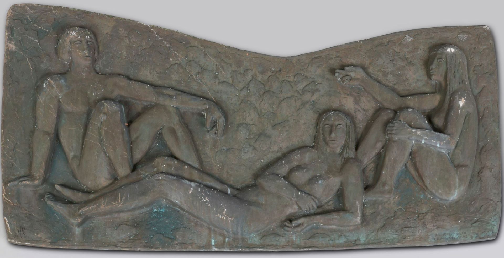 FRITZ FLEER (1921 - 1997) Bronzerelief ¨3 sitzende Figuren¨ (1971)