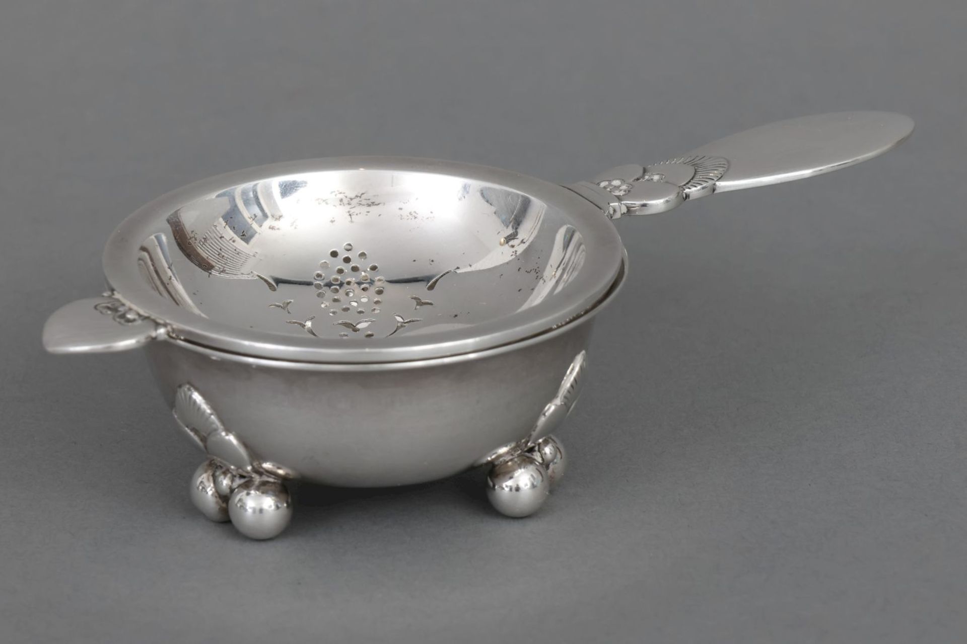 GEORG JENSEN (Denmark) Silber Teesieb auf Tropfstand ¨Cactus¨