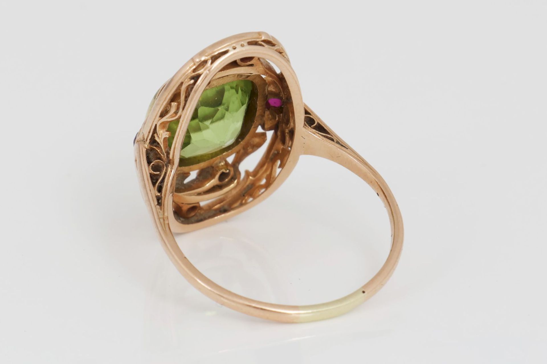 Art Deco Ring mit Peridot - Image 3 of 3