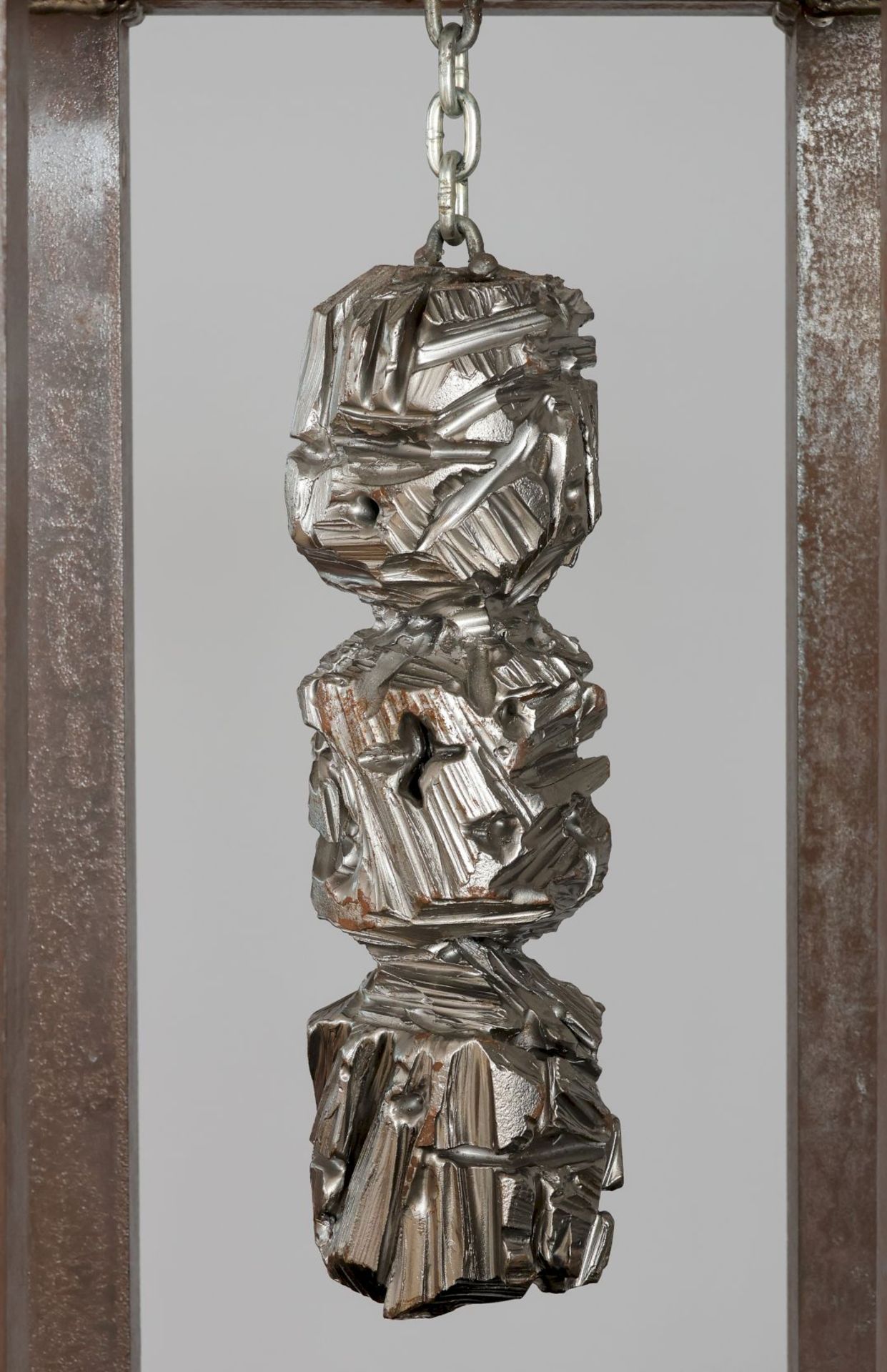UWE LUDWIG (1963) Skulpturen-Paar ¨Hanging Things I & II¨ (1999-2000) - Image 3 of 4