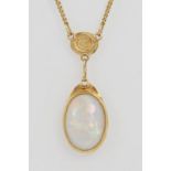 Feines Opal Collier