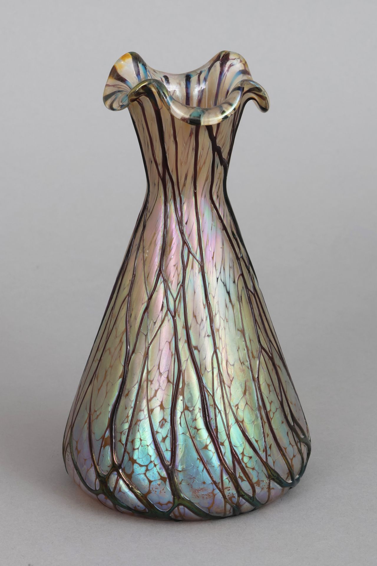 Glasvase des Jugendstil, wohl LÖTZ um 1900