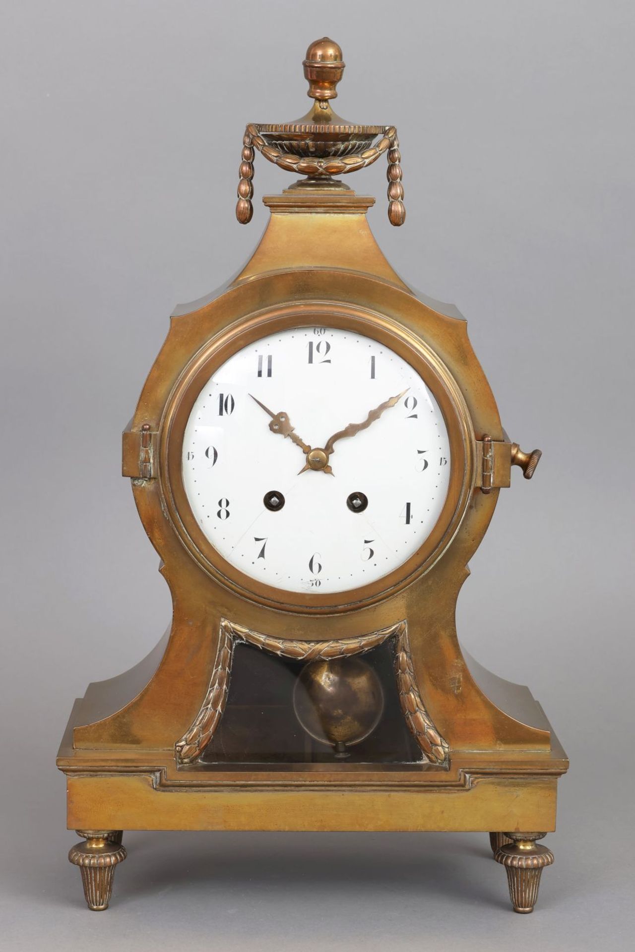 Biedermeier-Pendule in Neuenburger-Form