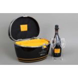 VEUVE CLIQUOT "La Grande Dame 1998" Champagner in RIVA Hartschalen-Cruiser Case