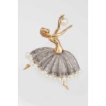 Brosche in Form einer Ballerina