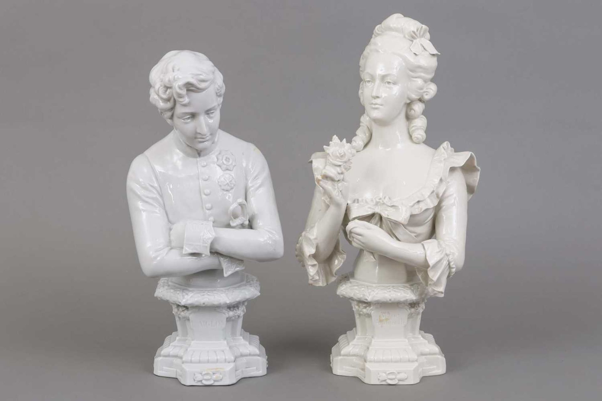 2 SCHEIBE-ALSBACH (Thüringen) Porzellanfiguren " L'Aiglon" und "Marie Antoinette"