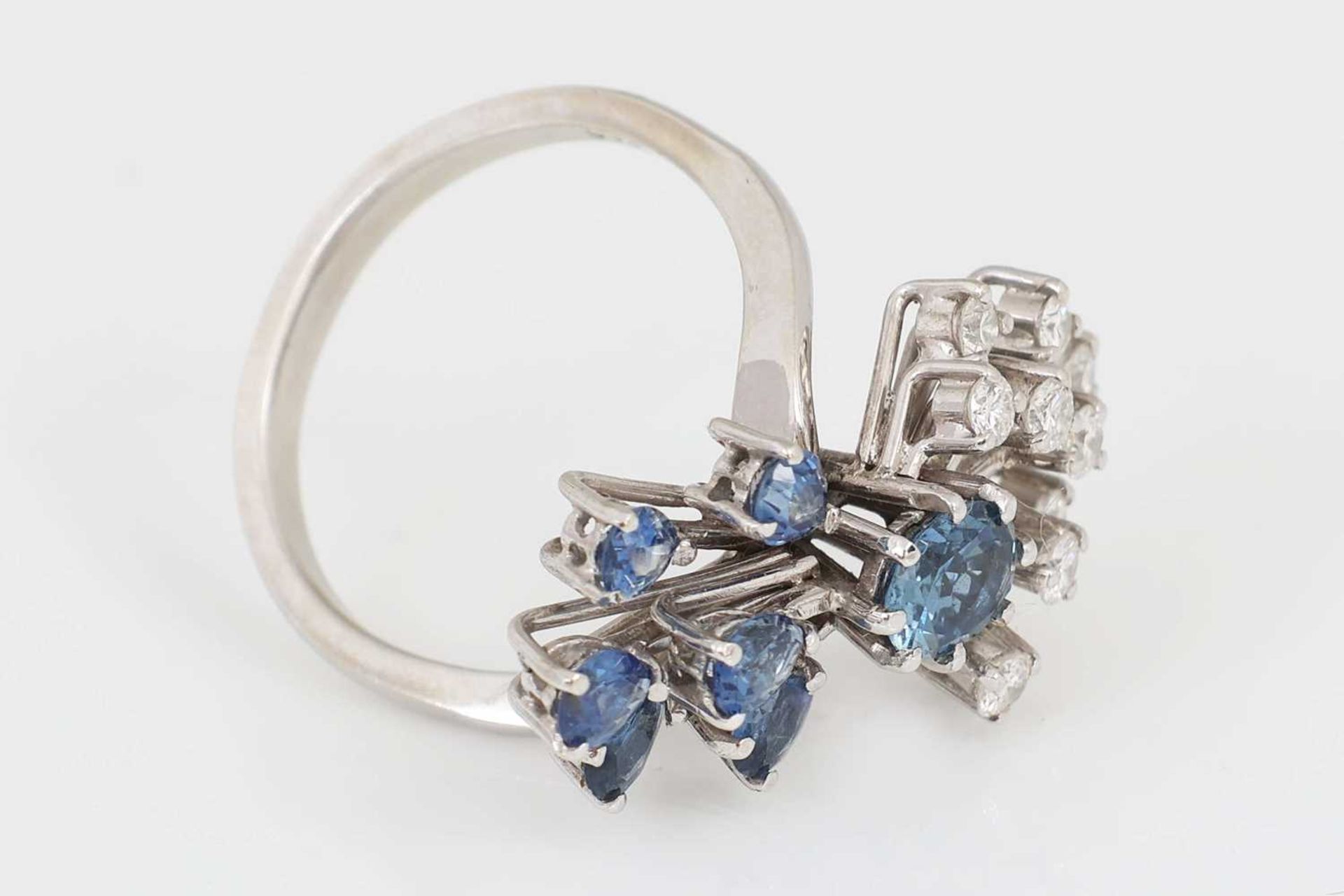 Ring mit Saphiren und Diamanten - Image 2 of 4