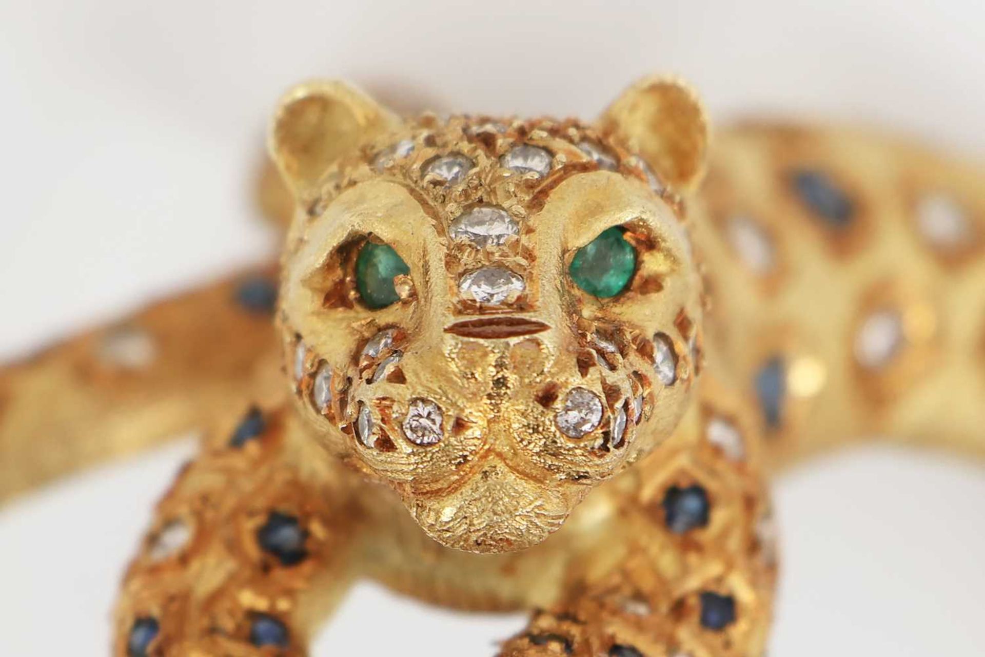 Goldene Armspange "Panther" - Bild 4 aus 5
