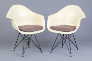 Paar Charles EAMES "DAR Fiberglass Armchairs"