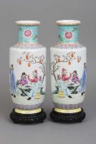 Paar chinesische Porzellanvasen