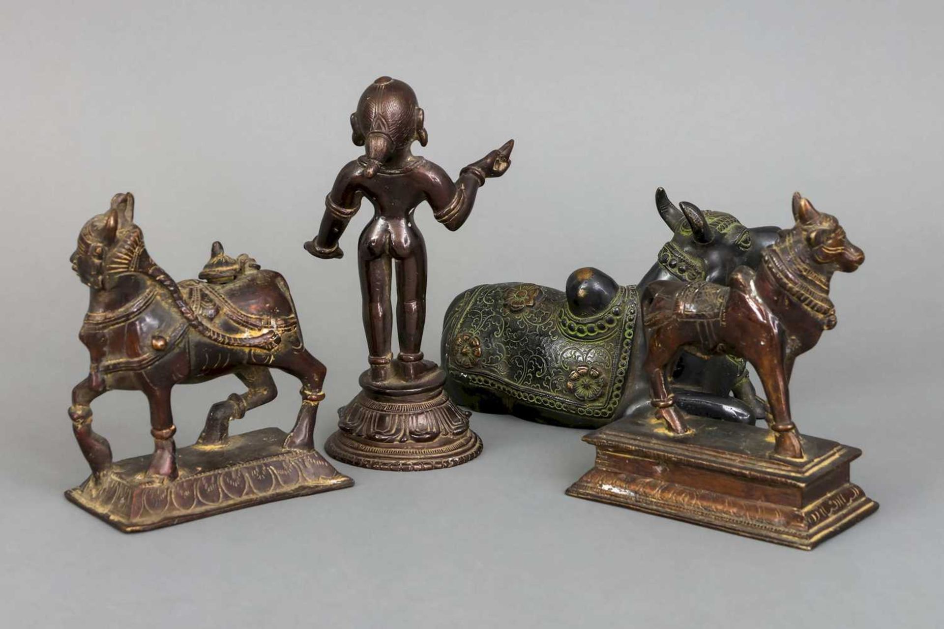 4 indische Bronzefiguren des 19. Jahrhunderts "Hinduistische Gottheiten" - Image 2 of 3