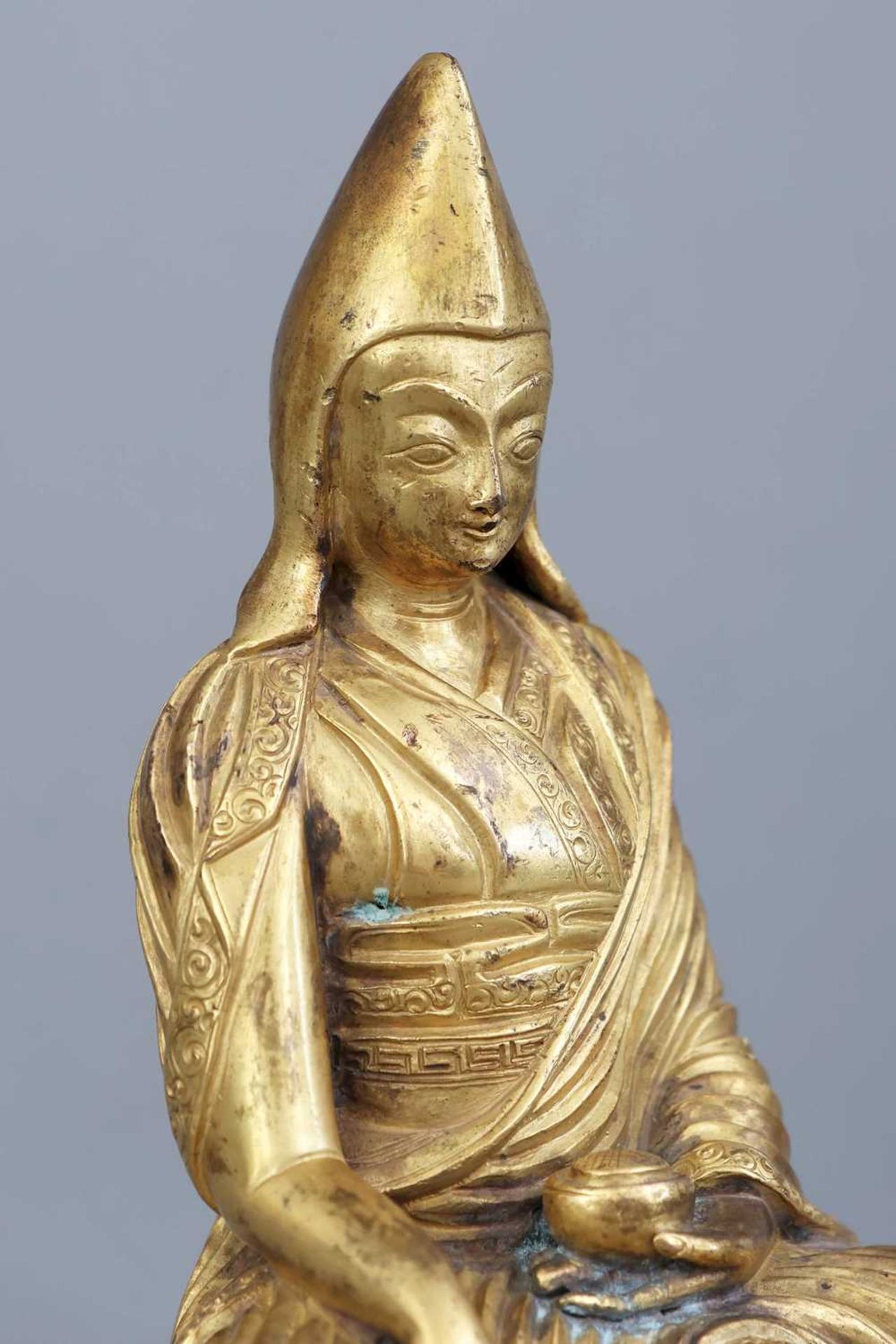 Tibeto-chinesische Bronzefigur "Tsongkhapa" - Image 4 of 4