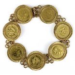 Münzarmband aus Gelbgold, Italien um 1950, 750 gestempelt, mit 7 gefassten 2,5 Peso Goldmünzen aus
