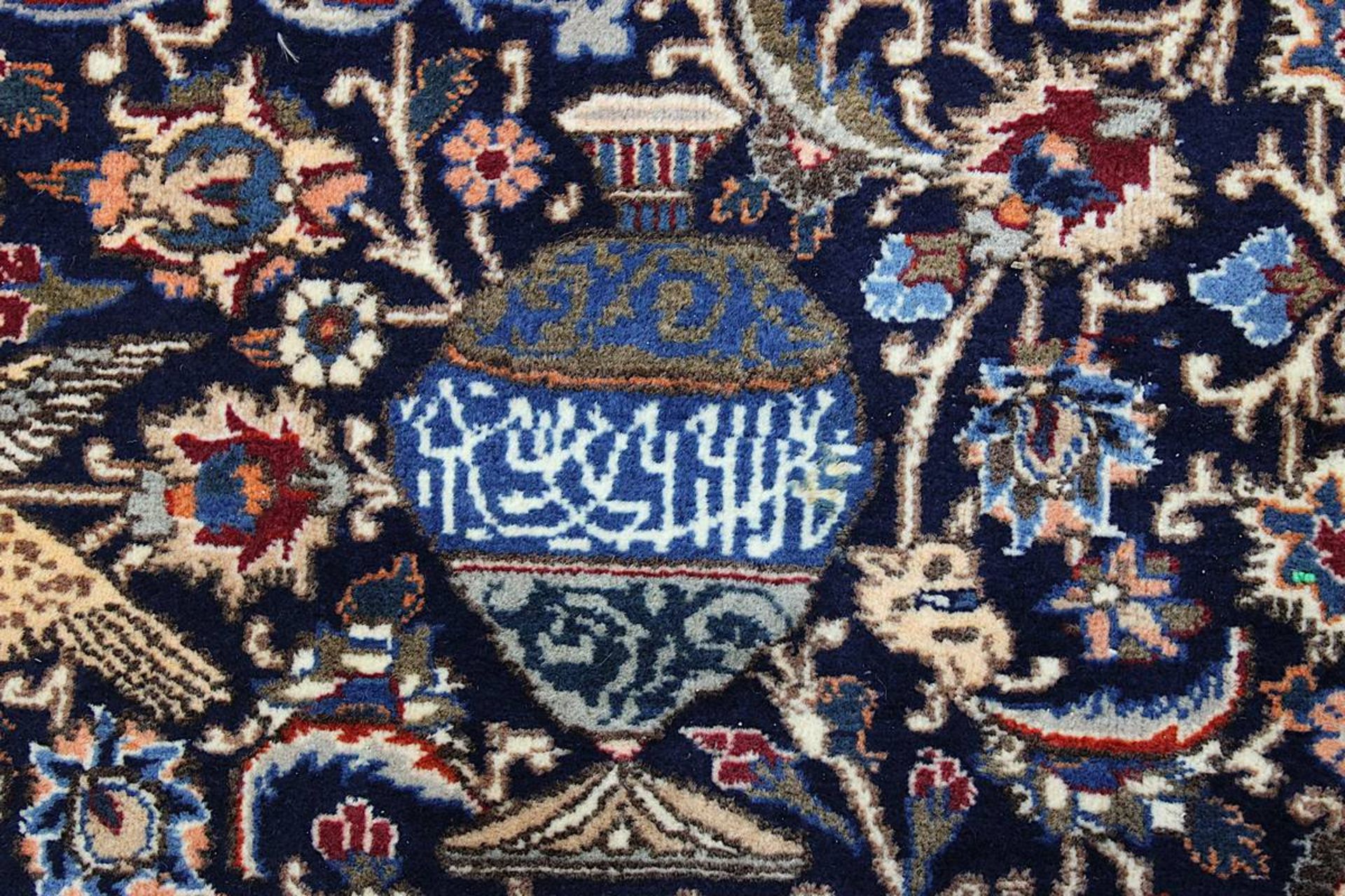 Dekorativer großer Kaschmar, Persien 2. H. 20. Jh., aufwendige sehr gute Knüpfung, nachtblauer - Bild 8 aus 18