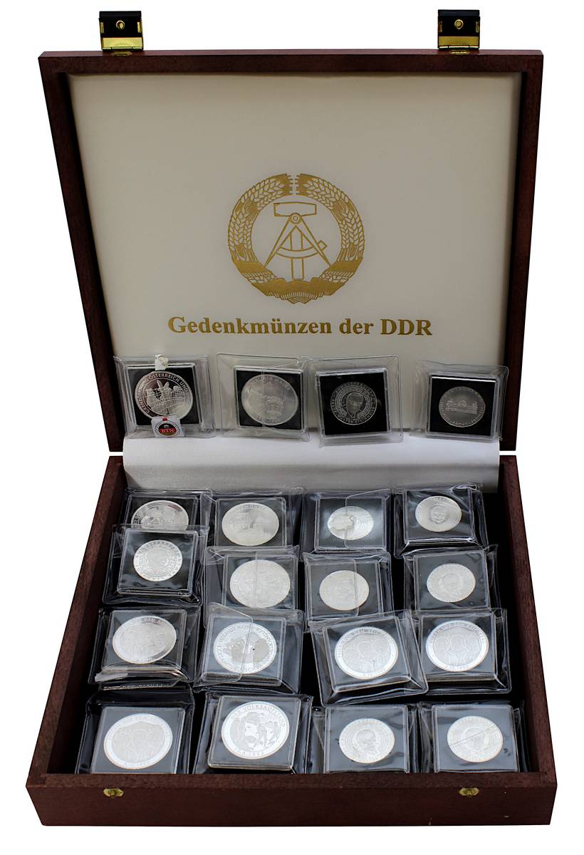 Konvolut von 20 Silbergedenkprägungen Bundesrepublik Deutschland, 9 Stück 333er Silber, D: je ca.