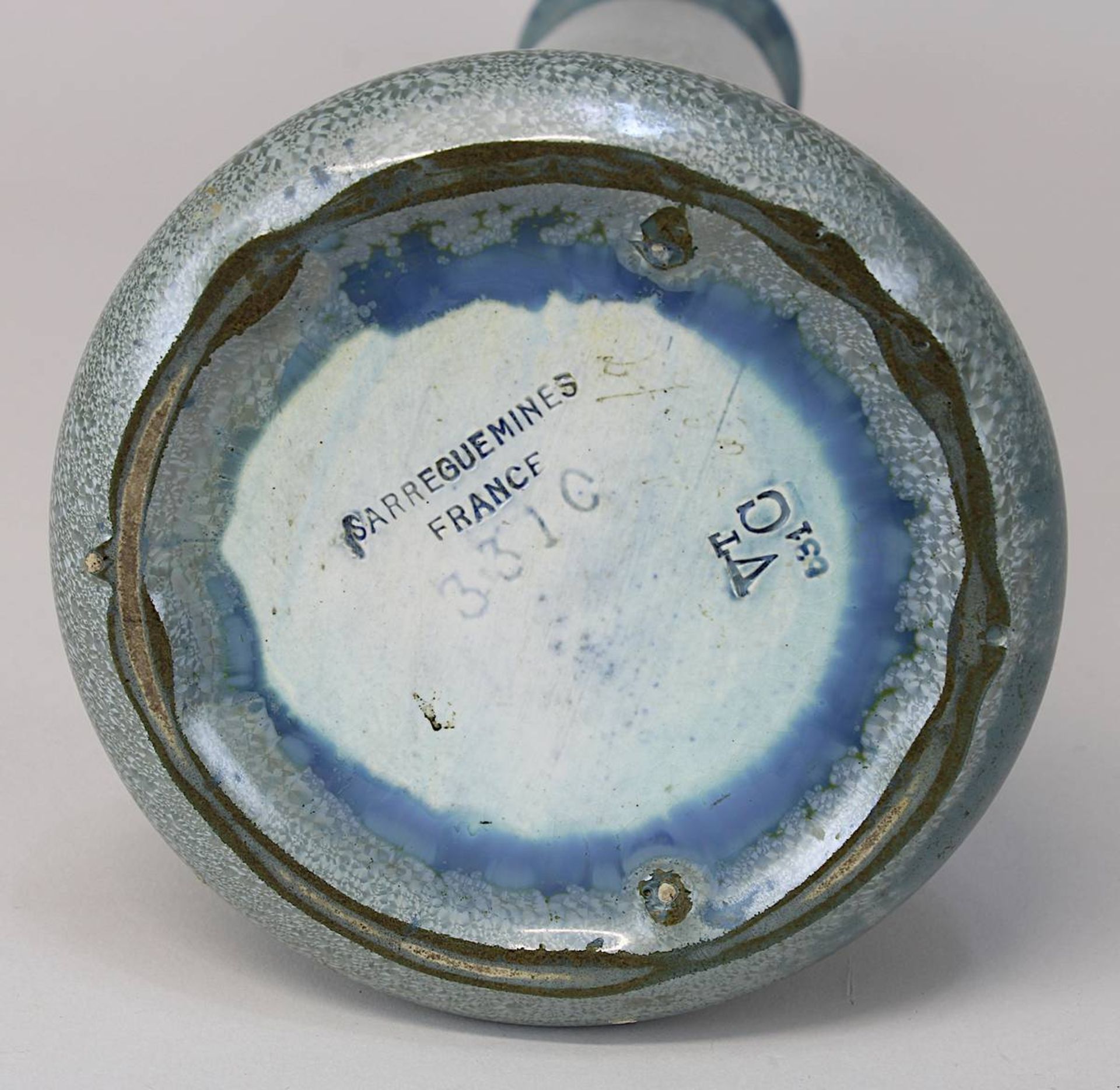 Sarreguemines Jugendstil-Keramikvase mit Kristallglasur, heller Scherben, taubenblau-grüngraue - Image 2 of 2