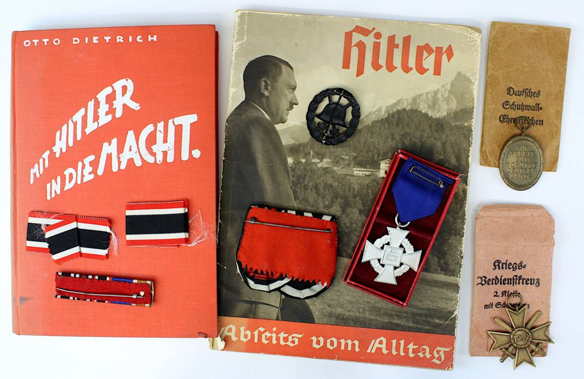 Konvolut Orden und Ehrenzeichen sowie zwei Schriften, meist Deutsches Reich 1933 - 1945: EK I u. - Image 2 of 2