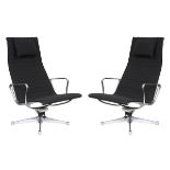 Paar Drehsessel Aluminium Chairs EA-124, Design Ray und Charles Eames 1958, Ausführung Vitra um