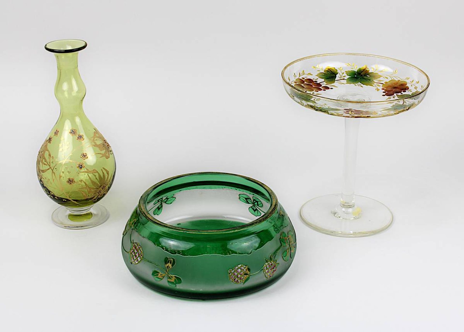3 Jugendstil-Glasteile Böhmen und Frankreich, bestehend aus einer Fußschale wohl Moser, Ludwig,